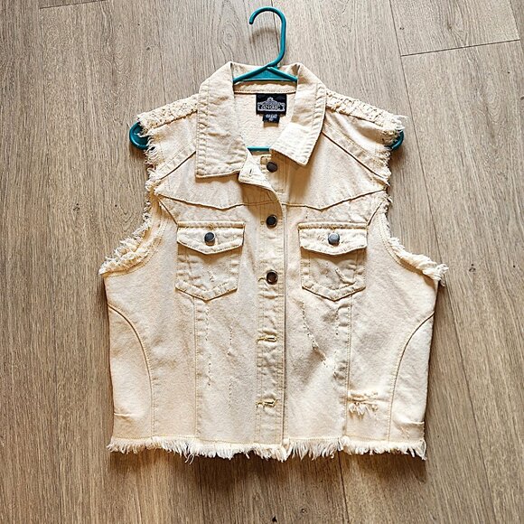 Shabby Chic 100% Cotton Vest in Cream - Picture 1 of 5